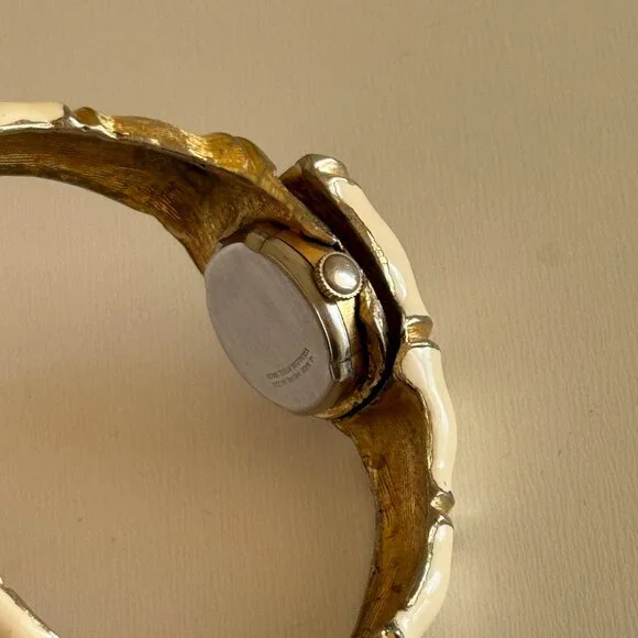  Pilgrim Hidden Dial Watch Women 23mm Gold Tone 17 Jewels Bracelet - Picture 4 of 8